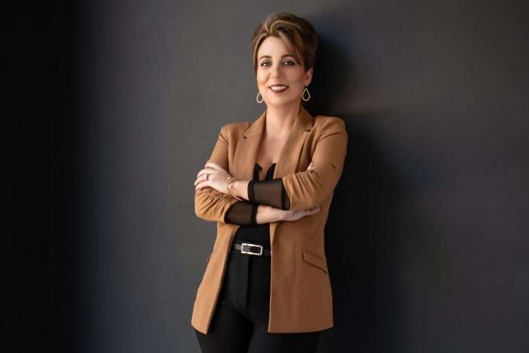 Michelle DeNio, business strategist for solopreneurs, coaches and consultants